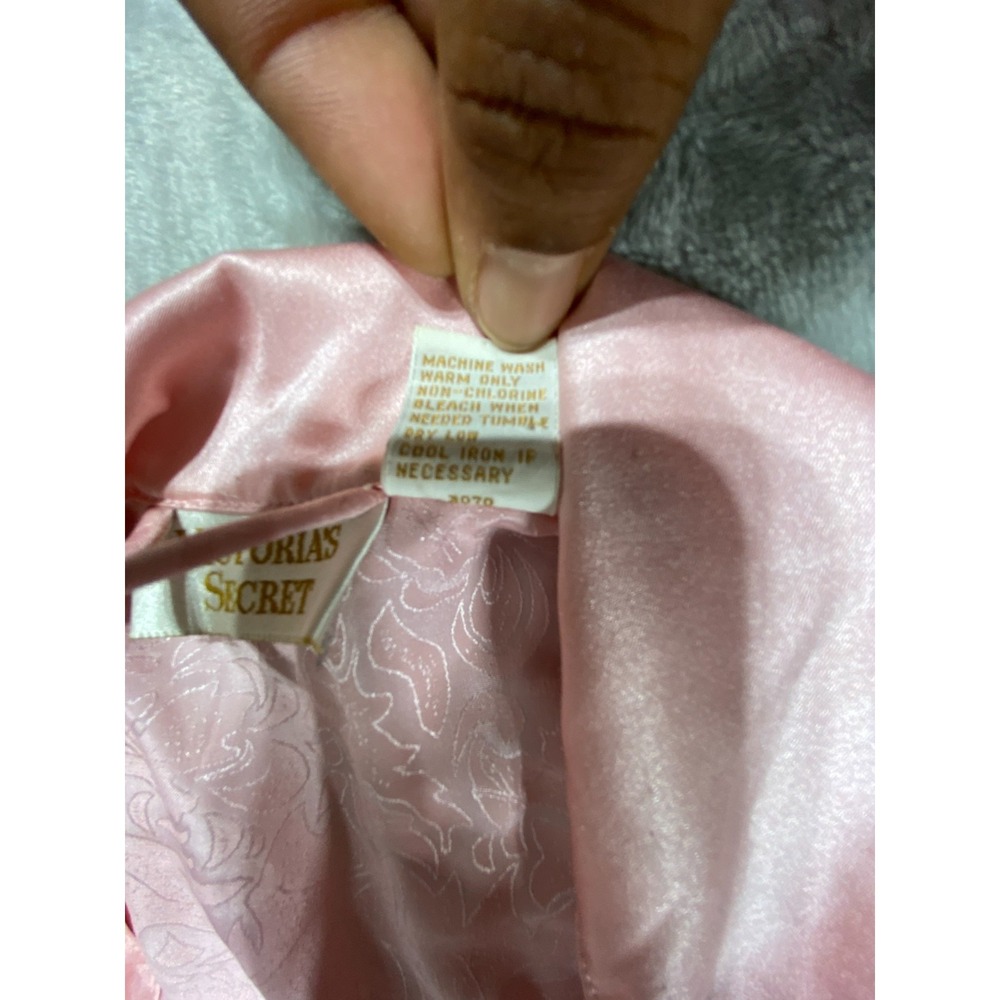 Vintage Victoria's Secret Robe Womens M Pink Jacquard Floral Satin Waist Belt - Picture 4 of 9